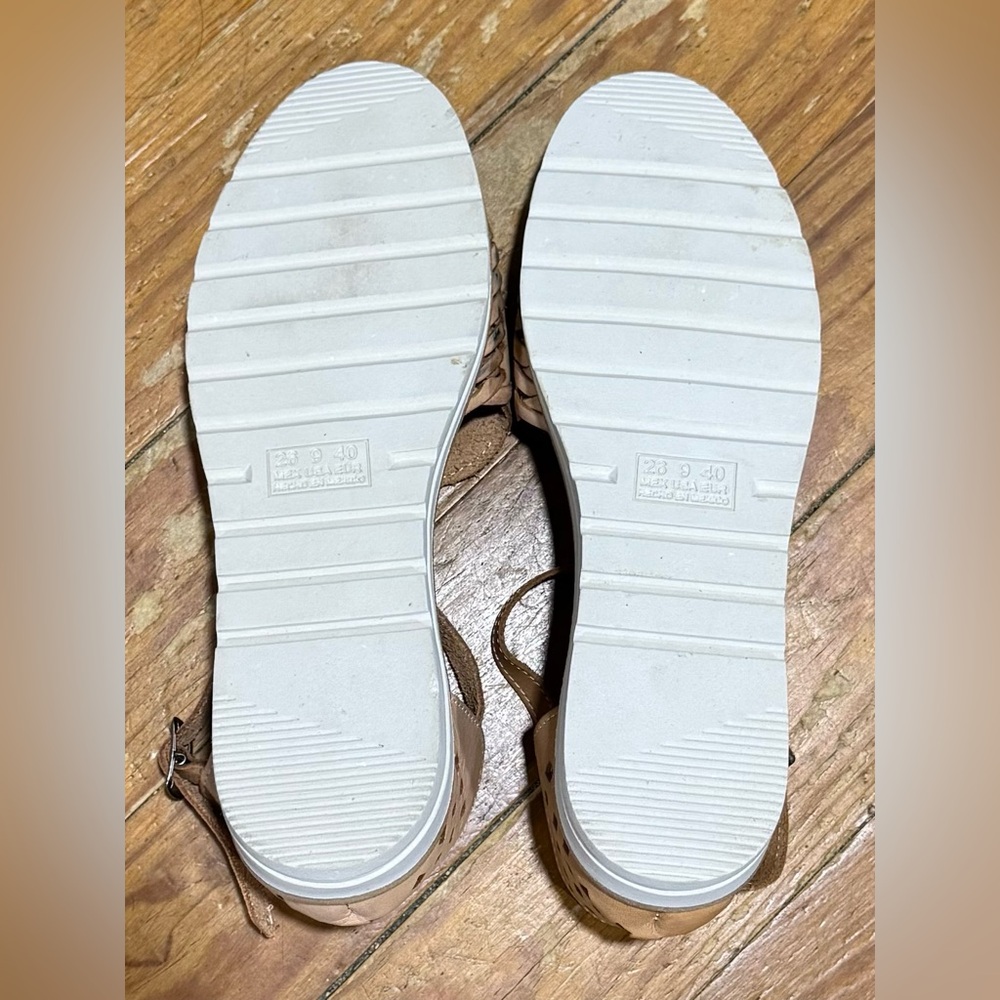 Macarena Collection Women’s Sandals - Picture 5 of 6